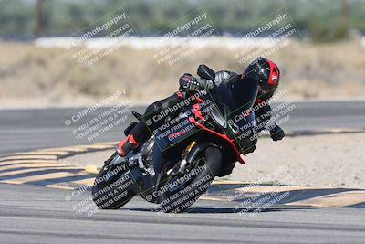 media/Oct-13-2025-Moto Forza (Mon) [[a66d839500]]/3-B Group/Session 3 (Turn 16)/